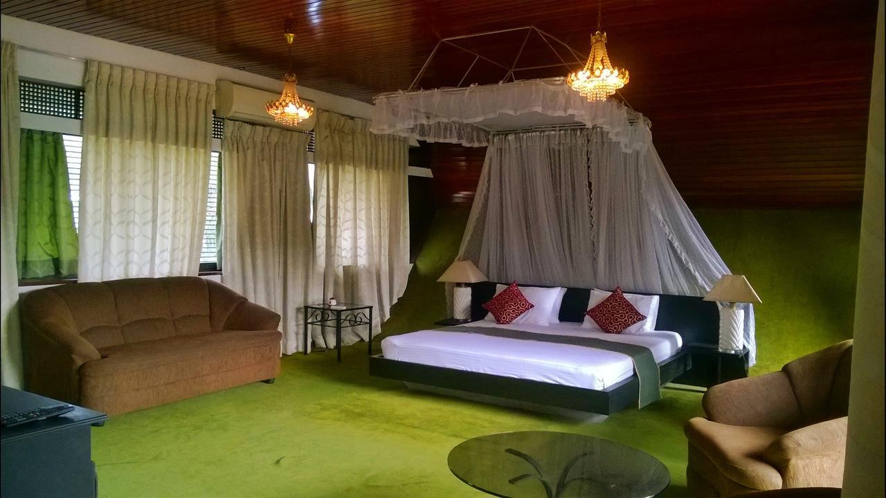 Nilani Hotel Ratnapura Exteriér fotografie