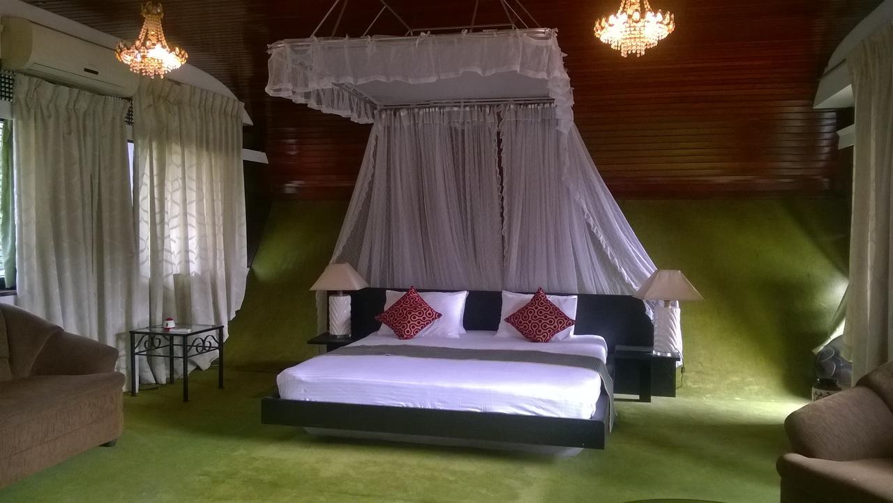 Nilani Hotel Ratnapura Exteriér fotografie