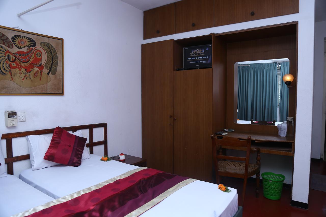 Nilani Hotel Ratnapura Exteriér fotografie