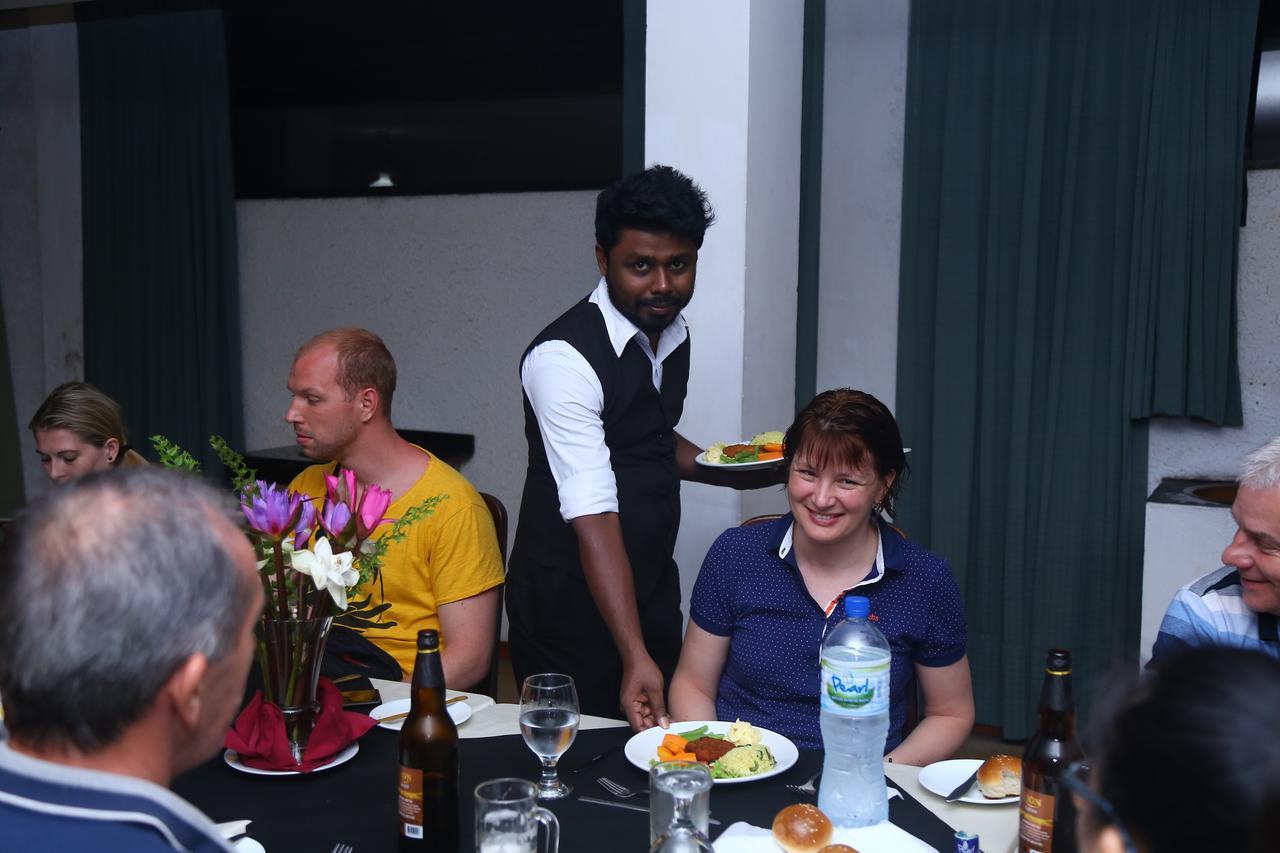Nilani Hotel Ratnapura Exteriér fotografie