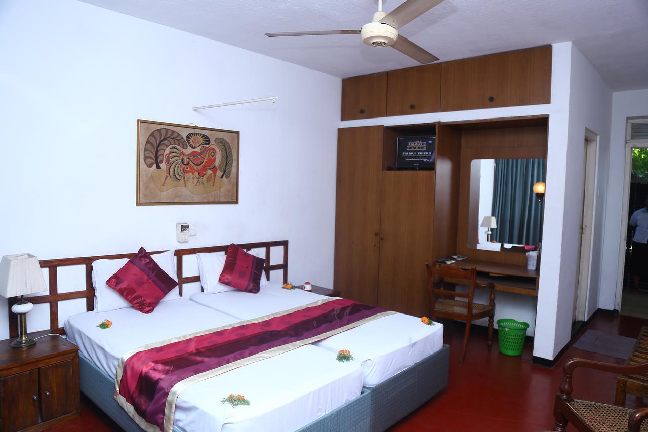 Nilani Hotel Ratnapura Exteriér fotografie